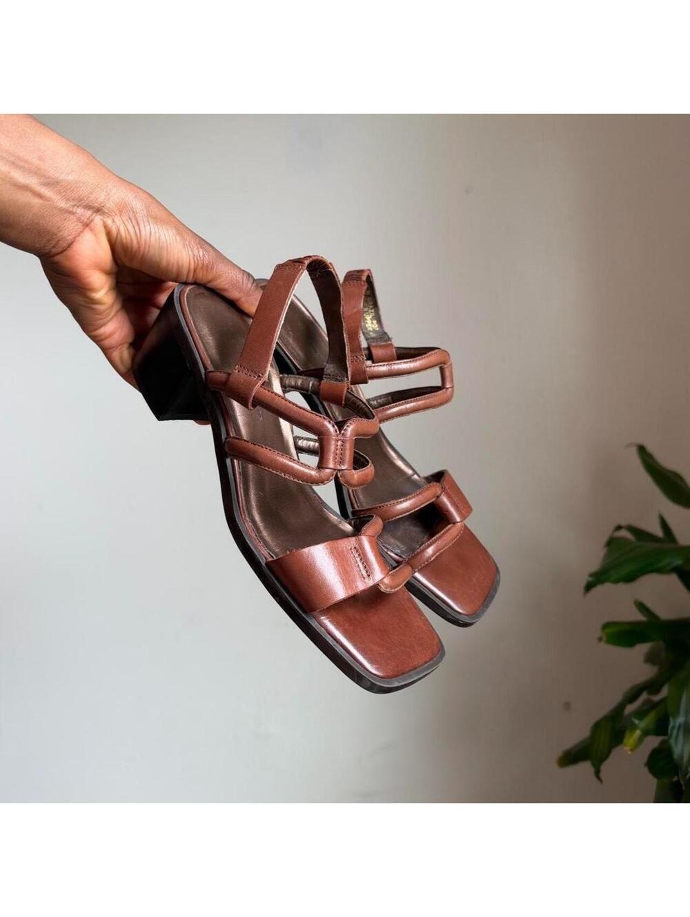 90s Valerie Stevens Brown Leather Square Toe Strappy⁠ Block Heel Sandals US 6